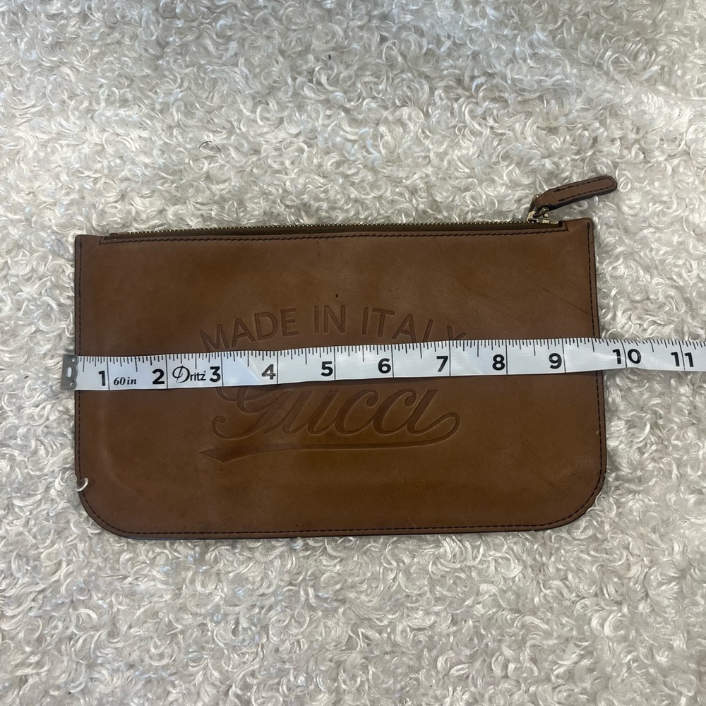 Gucci Brown Embossed 'Made in Italy' Leather Zip Clutch - Picture 8 of 9